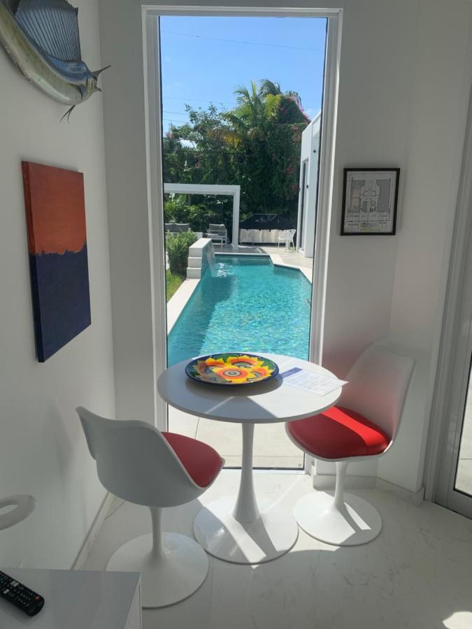 Men Only Clothing Option Guesthouse Near Wilton Manors Форт-Лодердейл Экстерьер фото