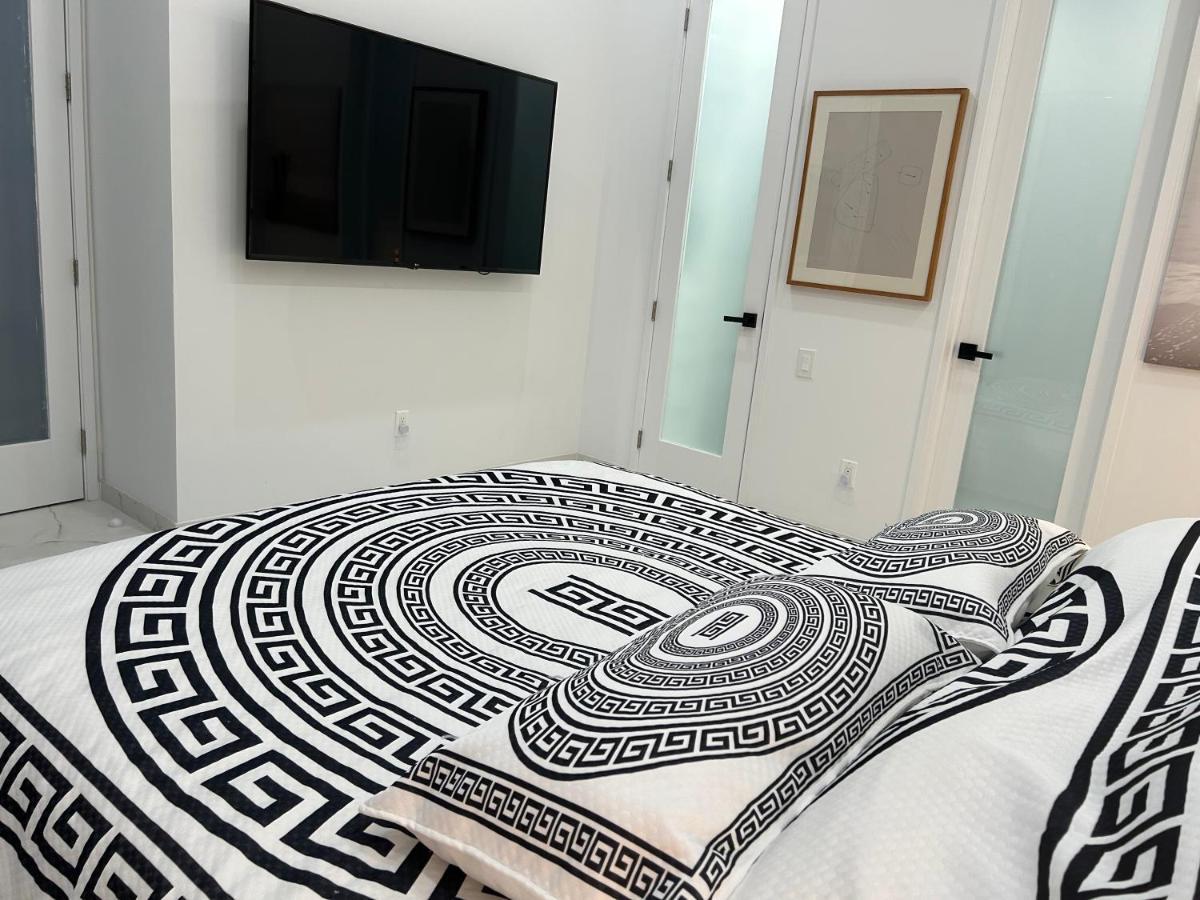 Men Only Clothing Option Guesthouse Near Wilton Manors Форт-Лодердейл Экстерьер фото