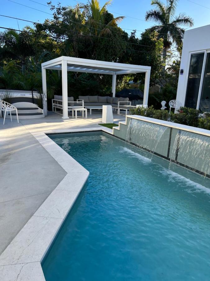 Men Only Clothing Option Guesthouse Near Wilton Manors Форт-Лодердейл Экстерьер фото