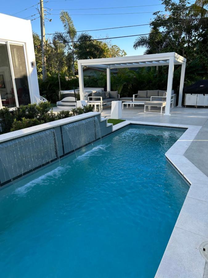 Men Only Clothing Option Guesthouse Near Wilton Manors Форт-Лодердейл Экстерьер фото