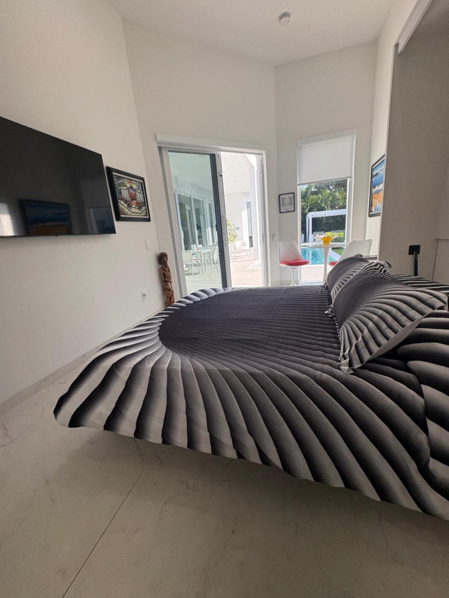 Men Only Clothing Option Guesthouse Near Wilton Manors Форт-Лодердейл Экстерьер фото