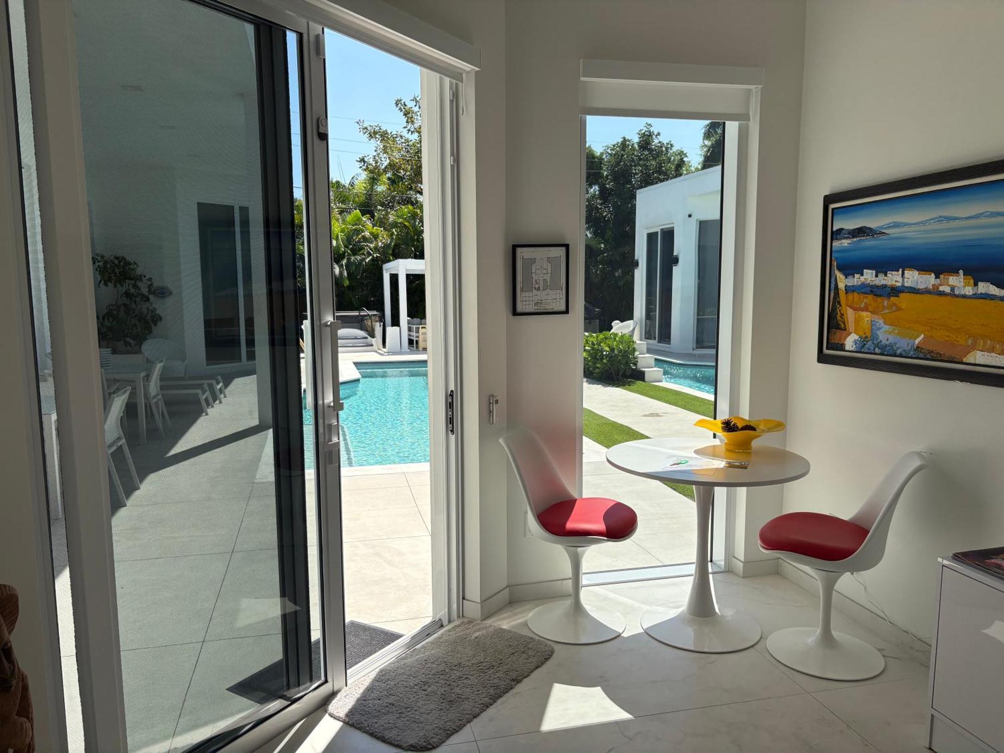 Men Only Clothing Option Guesthouse Near Wilton Manors Форт-Лодердейл Экстерьер фото